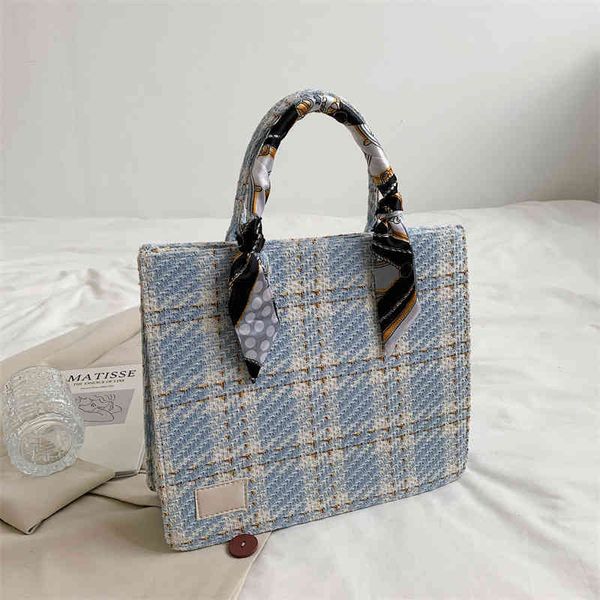 

2022 factory wholesale new model high capacity trendy lattice women's bag