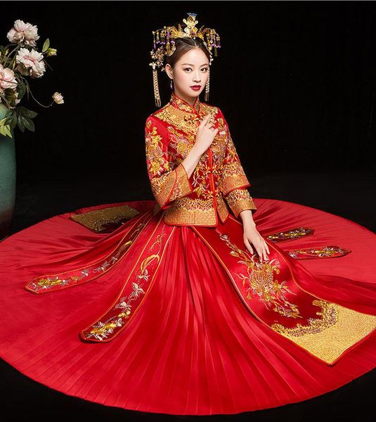 

chinese bride wedding dress cheongsam traditional women flower embroidery rhinestones elegant evening gowns oversize 7xl ethnic clothing, Red