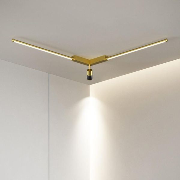 Plafoniere Lampada da sala di personalità minimalista nera postmoderna Lampada da camera da letto principale con atmosfera di lusso in oro nordico