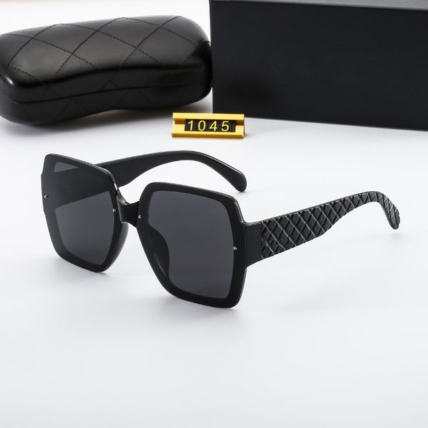 

2021 new designer fashion women sunglasses luxury eyeglasses outdoor shades tr90 frame classic lady luxury sunglasses mirrors, White;black