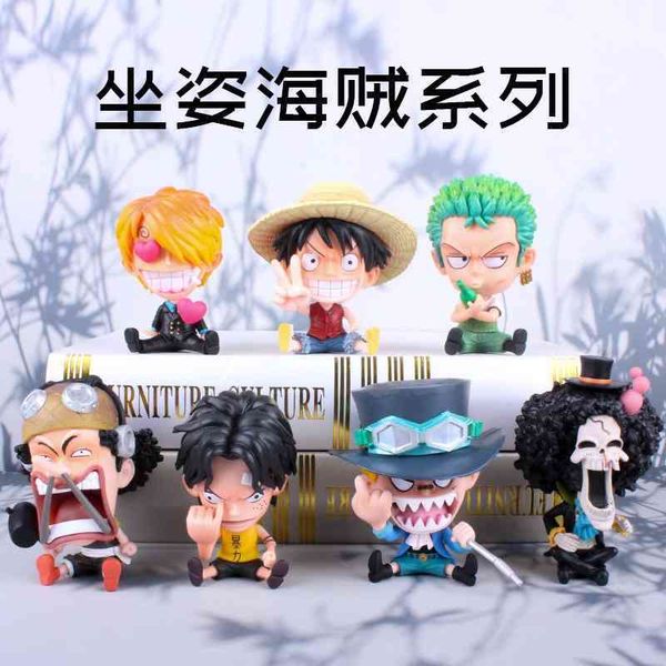 

sitting pirate king luffy female emperor solon ais hand-made blind box decoration diffuse exhibition