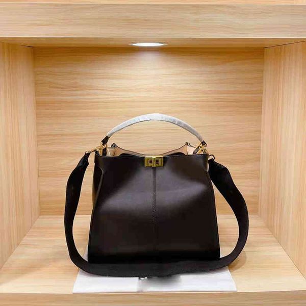 

bag holderleather tote women's large capacity shopping lock one shoulder hand solid leather peekaboo kitten baghandbag hook