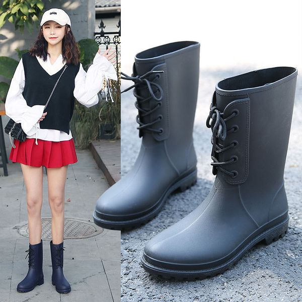 

fashionable rubber sho leisure women's rain matte water middle tube boots, Black