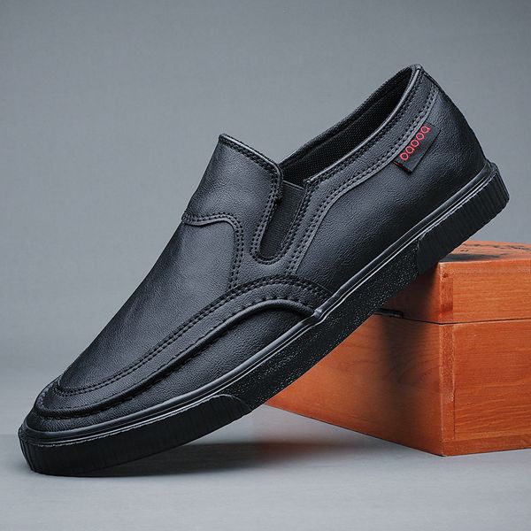 

2021 brand new men casual shoes pu leather spring fashion simple slip-on flat shoes for men cool loafers leisure footwear, Black
