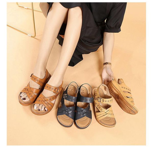 

sandals summer women round head electric embroidered metal sandalsretro high-quality thick-soled sandalscasual non-slip sandalses, Black