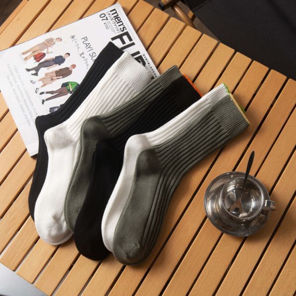 

fluorescent green men and women the same thick line tide brand socks couples autumn and winter pile socks, Black;blue