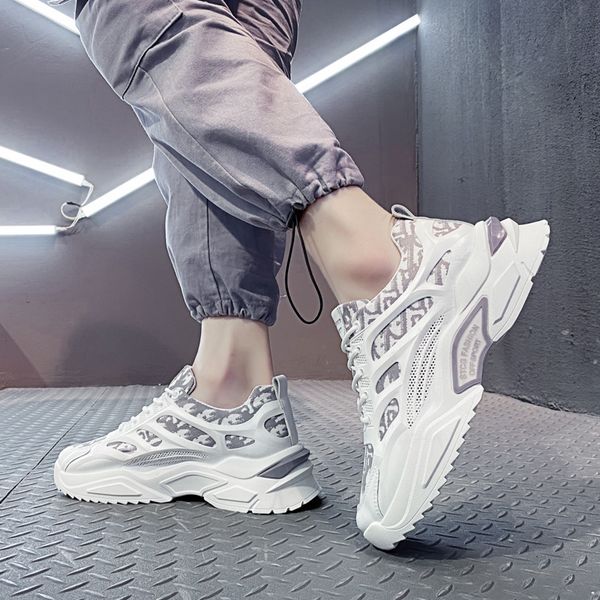 

fashion women mens running shoes designers white gray light green black jogging wallking sports trainers size eur 39-44 sneakers code: 88-fb