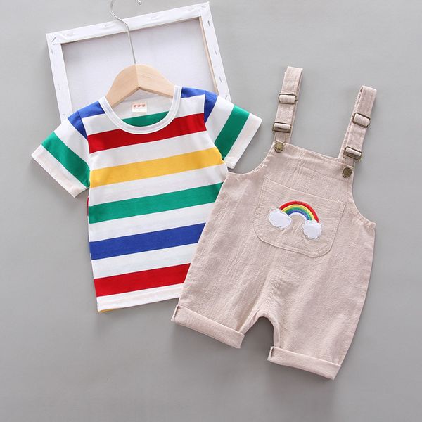Sommer-Kinderkleidungsset Kurzarm gestreiftes Oberteil + Regenbogen-Arbeitskleidungshose 2-teilig süß 210515