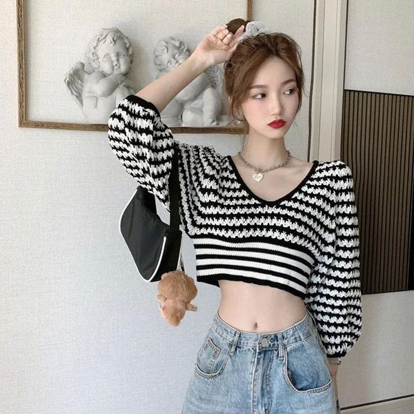 

women's sweaters 2021 autumn and winter short thin retro knitted pullover loose v-neck long-sleeved fashion lantern sleeve long, White;black