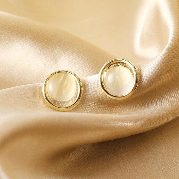 

opal simple temperament earrings female