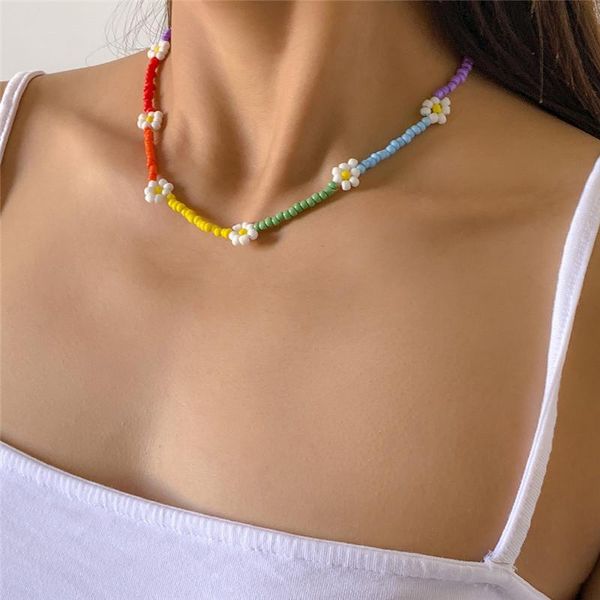 

chains ins creative mixed color small flower irregular turquoise sweet cool necklace fresh and simple handmade rice bbead, Silver