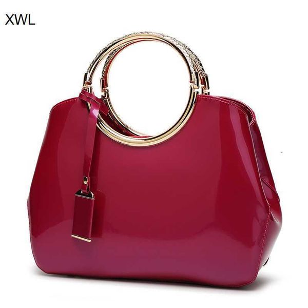 

patent leather bright face women's bag bride's wedding noble atmosphere hand one shoulder slung shaped
