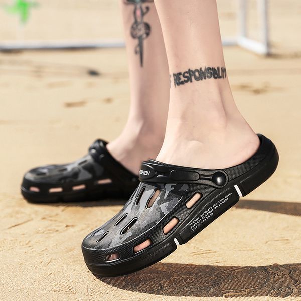 

classic 202020summer new sandals fashionable camouflage beach shoes mens hole shoes outdoor non-slip closed toe sandals, Black