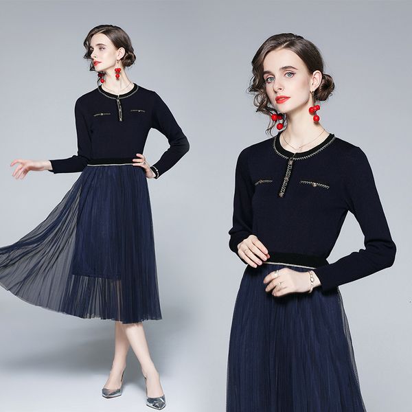 

xiaoxiangfeng knitted dress 2021 autumn waist closed to show thin temperament, royal sister light mature wind splicing mesh, Black;gray