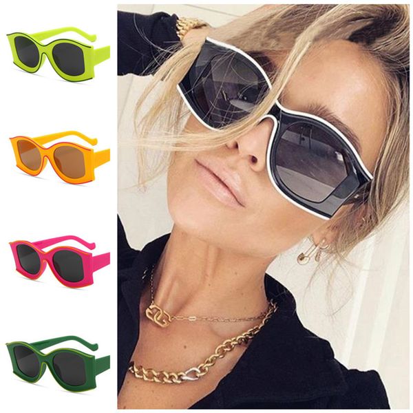 Mode Frauen Männer Punk Sonnenbrille Übertreibung Sonnenbrille Unisex Oversize Rahmen Adumbral Anti-UV Brille Farbe Brillen A++