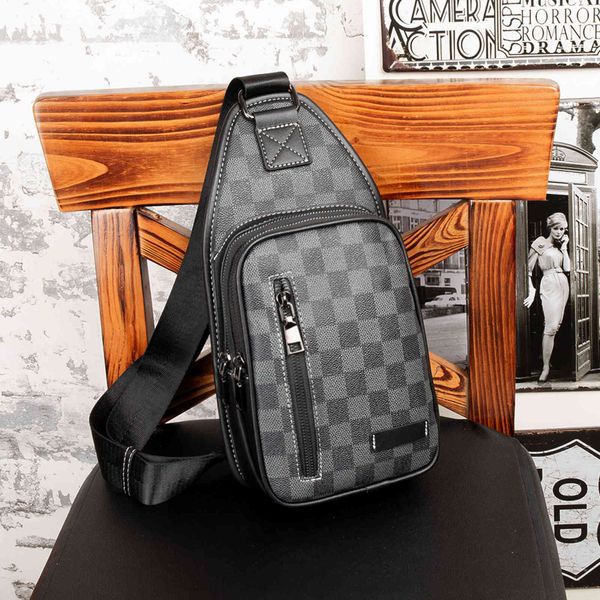 

briefcase 2021 fashion large capacity chest bag korean men's leisure trend single shoulder checkered messenger, Black;red