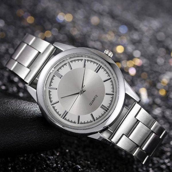 

wristwatches fashion men's luxury quartz round dial watches stainless steel strap wrist watch, Slivery;brown