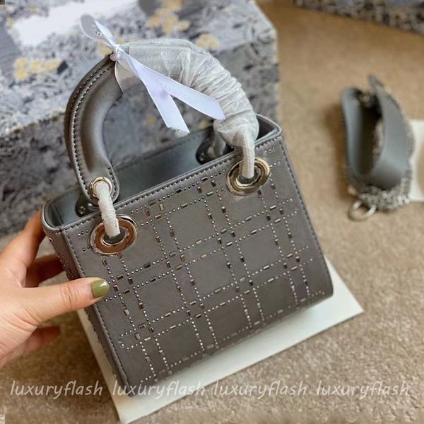

2022 lady totes mini grey diamond shiny handbags silk designers luxurys waterproof embroidery princess fashion women tote handbag crossbody