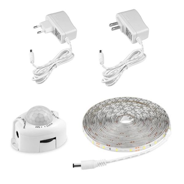 Strisce 2835 Striscia LED impermeabile Sensore di movimento Luce 12V Auto ON / OFF Nastro al neon flessibile 1/2/3/4 / 5M Alimentatore Ledstrip Alta QualiLED