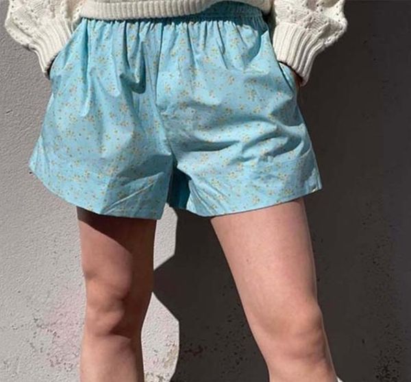

women's shorts floral print 2021 summer ladies elastic waist casual short pants, White;black