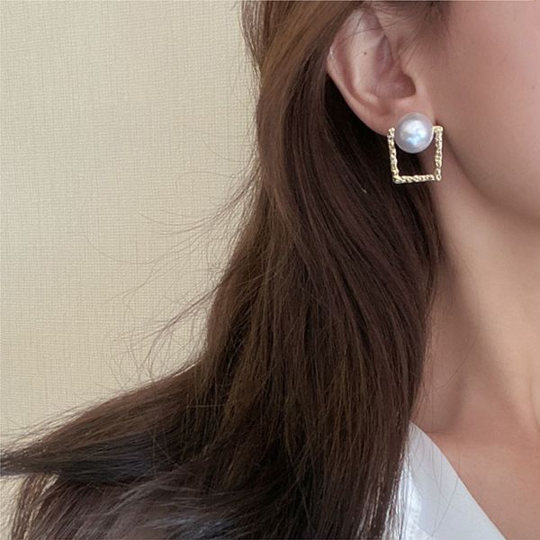 

fashion earrings silver needle korean simple commuting hollow pearl geometric square, Golden