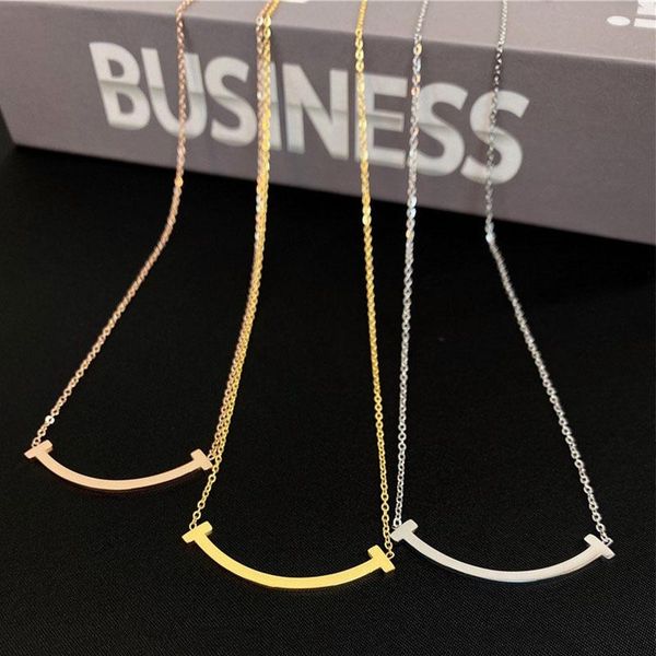 

chokers korean simple fashion smile rose gold women's titanium steel necklace jewelry niche design sense of light luxury clavicle chain, Golden;silver