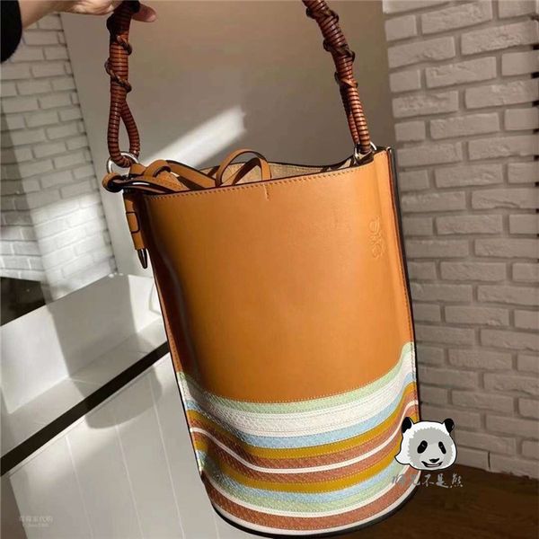 

handbag hookloewe / luo yiwei women's mixed with mang snake skin bucket portable one shoulder cross french fries bagluggage tag