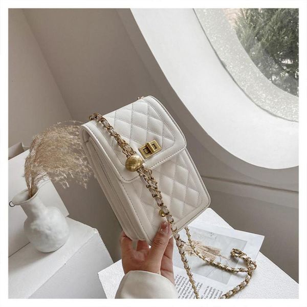 

luxury diamond lattice bag chain for women fashionable single shoulder inclined mobile phone