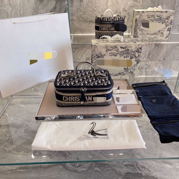 

luxury handbags and storage bags christian 2021 new cosmetic bag jacquard embroidery letter hand complimentary liner