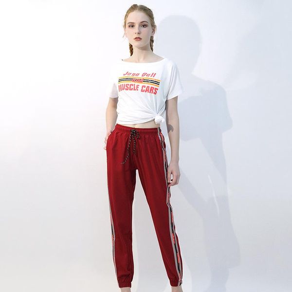 

two piece dress spring and summer women's letter short-sleeved lady suit 2021 fitness trousers two-piece set, White