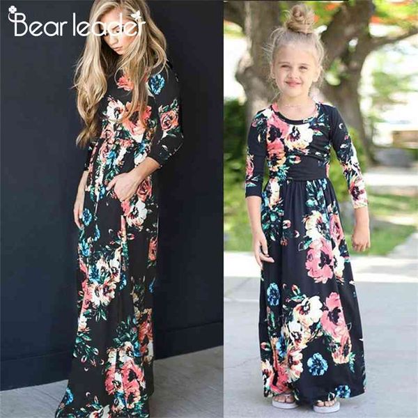 Familie passende Outfits Mutter und Tochter Herbst Kleidung Blumendruck Prinzessin Kleid Mädchen beiläufige elegante Kleider 210429