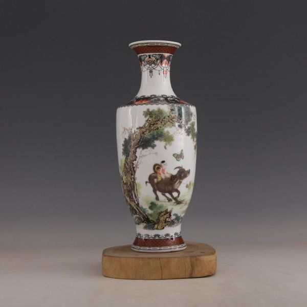 

vases jingdezhen antique handicrafts the republic of china ju ren tang year mark pastel cows flowers butterflies vase antiques