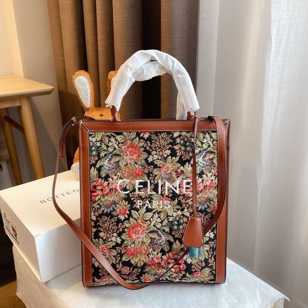 

2021 hand crossbody bag, and shoulder bag luxuryss designerss yw