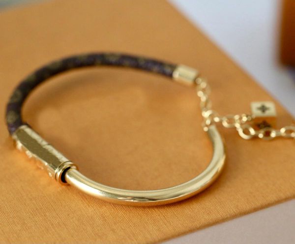 

charm bracelets gold color fashion brand half leather with logo bracelet chain for men women gift, Golden;silver