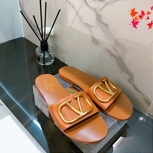 

2021 designer luxurys slippers women sandals fashion beach shoes flip flops flat non-slip classical hole slipper with box size 35-41 -g0576, Black