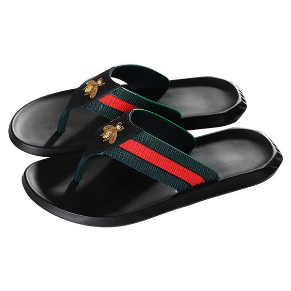 Sommertrend-Jungenhausschuhe, Netzrot, Freizeitkleidung, Strandschuhe, verschleißfeste, rutschfeste Flip-Flop-Outdoor-Männersandalen im Großhandel