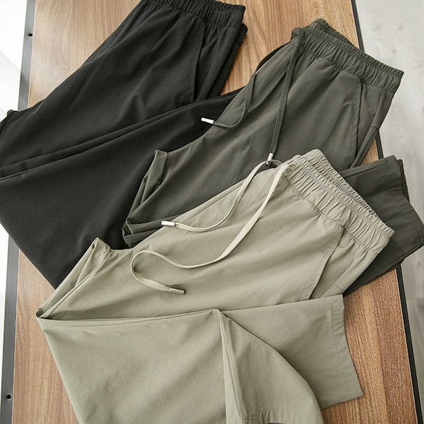 

smooth, breathable and quick drying men's commuter casual pants, Black