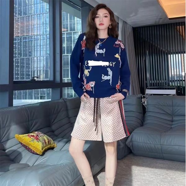 

navy green animal tassel thickened large round neck wool cashmere sweater, White