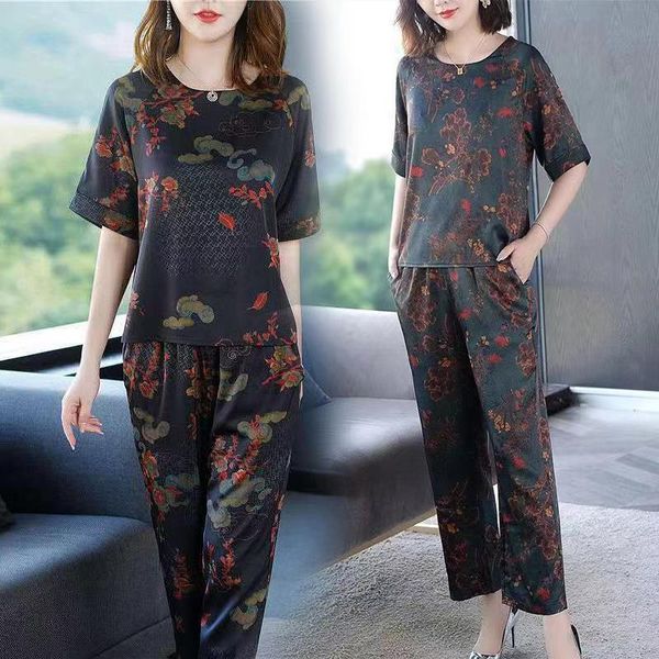 

women's two piece pants middle-aged and elderly sets summer short sleeve t-shirt & suits mom elegant imitation ice silk 2pcs suit ft24, White
