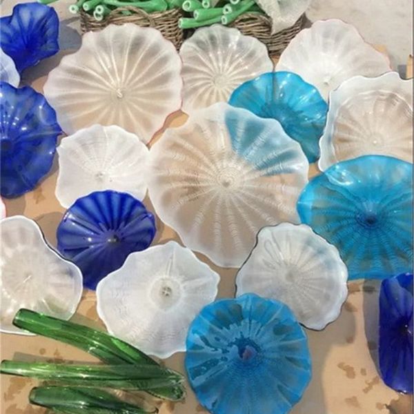 Bella decorazione da parete Lampada artistica Vetro soffiato colorato Fatto a mano Decorativo per la casa Piatti di fiori di Murano da 8 a 16 pollici