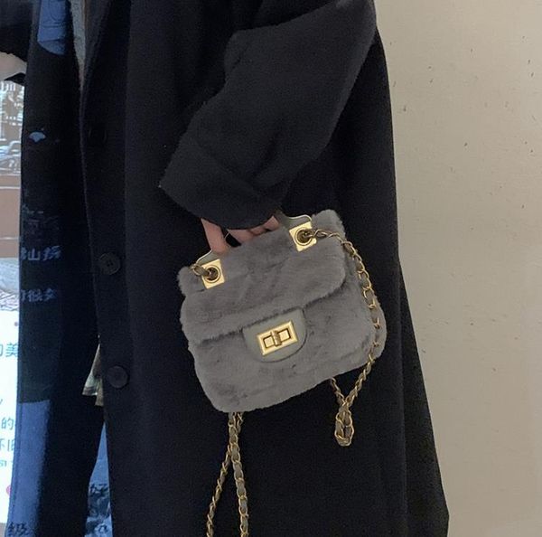 

evening bags autumn/winter plush bag women's trendy fashion chain handbag all- messenger