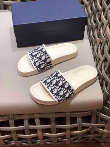 

slipper men's slippers 2021 summer new cowhide leisure beach sandals antiskid outdoor holiday men's shoeszly, Black