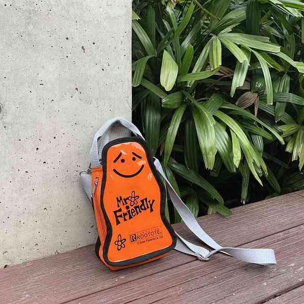 

smile cure messenger handbag creative modeling shoulder bag cartoon smiling face printed mini bag