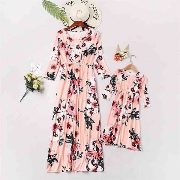 

family matching clothes mommy and me mother daughter dresses long sleeve o neck outfits look 210724, Blue
