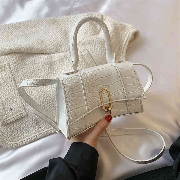 

outlet sale 80% off this year's popular bag female new fashion crocodile pattern portable small square large lock buckle messenger