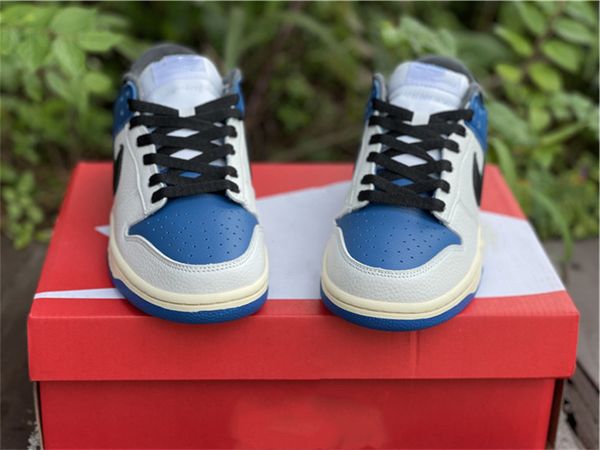 

shoes sb low white blue flat