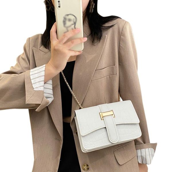 

female popular fashion chain shoulder messenger bag all-match small square bag