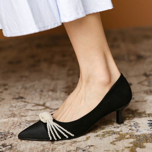 

luxury dress shoes 32-43 size pointed high 's 2021 spring thin fashion pearl medium heel shallow mouth single shoe, Black
