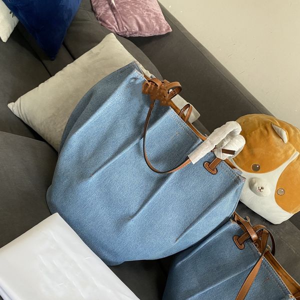 

retro classic 2021 denim lining matchs withs the aureate suede shopping bags leather handbags with a solid base and soft half