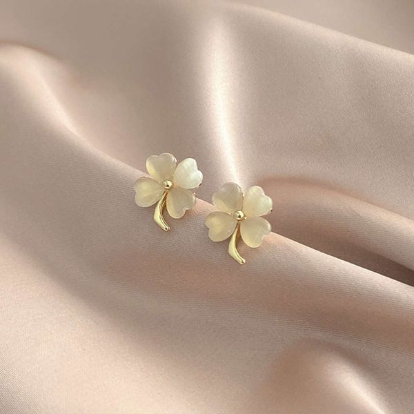 

fashion clover opal earrings personalized high sense simple